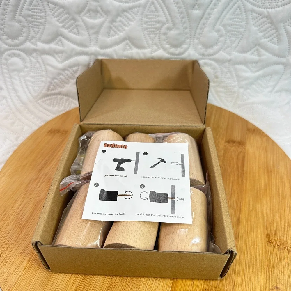 Natural Wooden Wall Hooks - Pack of 6 - Wall Mounted Hook - Modern Wood Pet Rack